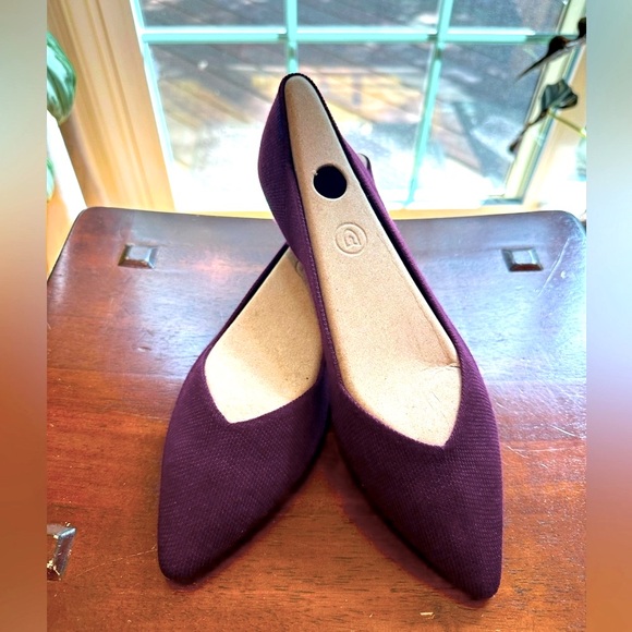 Rothy’s Aubergine Merino Points size 10 - Picture 1 of 6